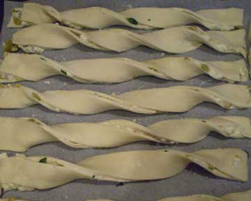 Печенье с сыром и оливками 