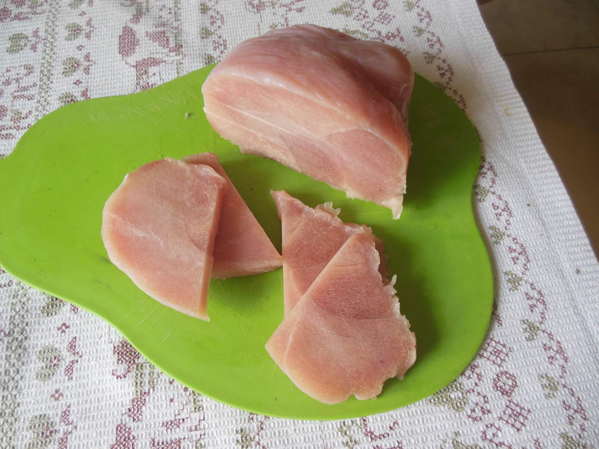 Сочный рецепт мяса индейки под ананасами